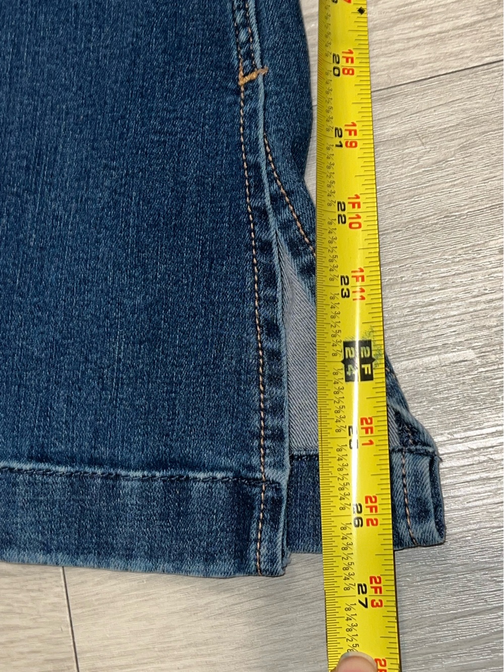 Hollister High Rise Dark Wash Vintage Flare Jeans size 9 short - Picture 3 of 6